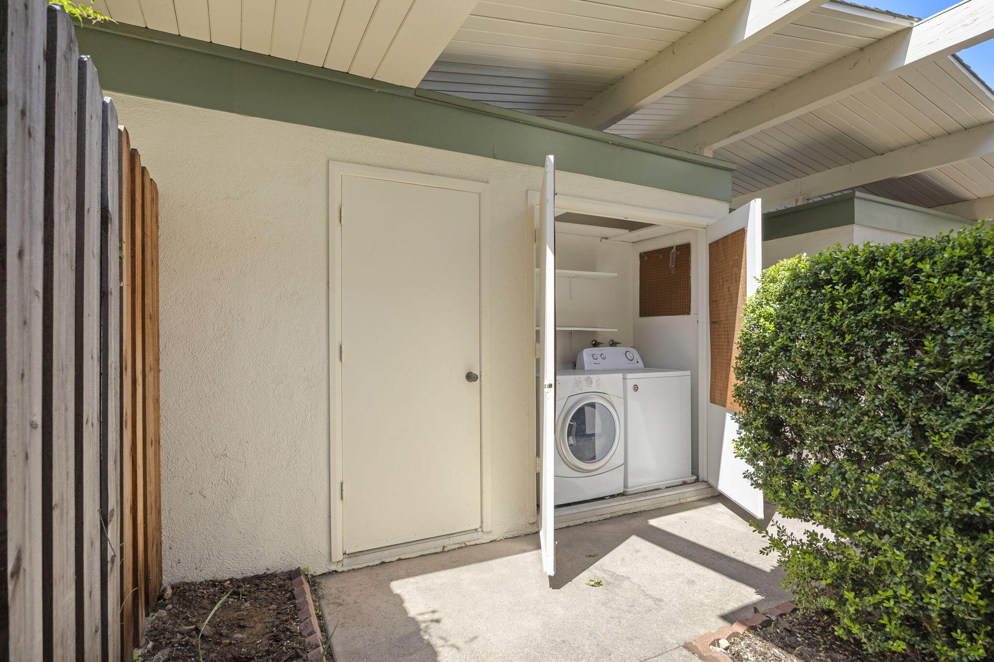 142 Hemlock Lane