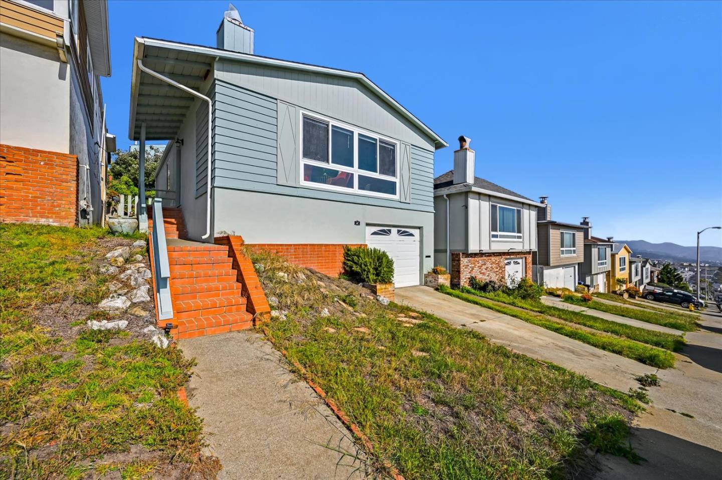 47 Longview DR