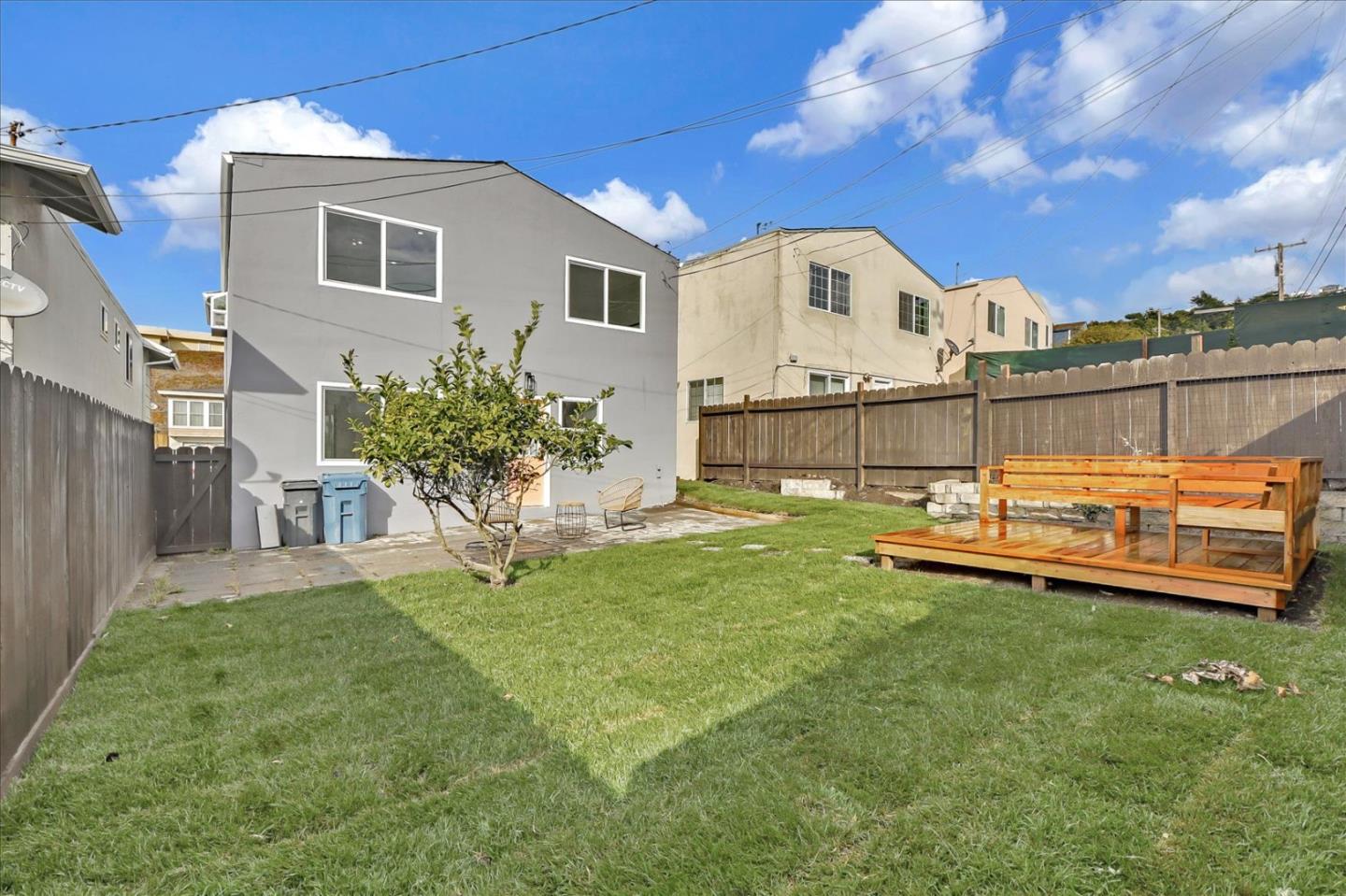 1257 Skyline DR