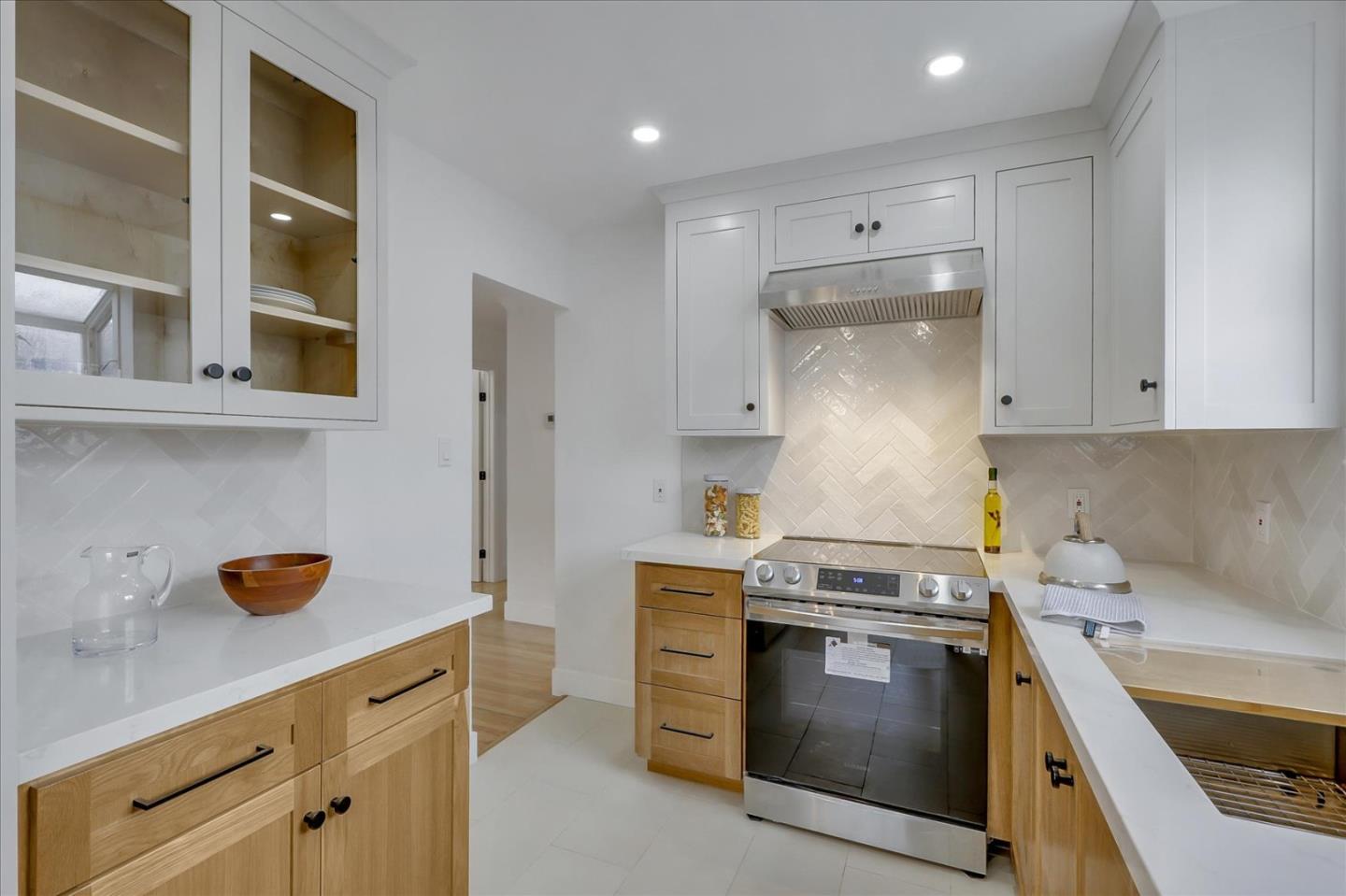 1257 Skyline DR