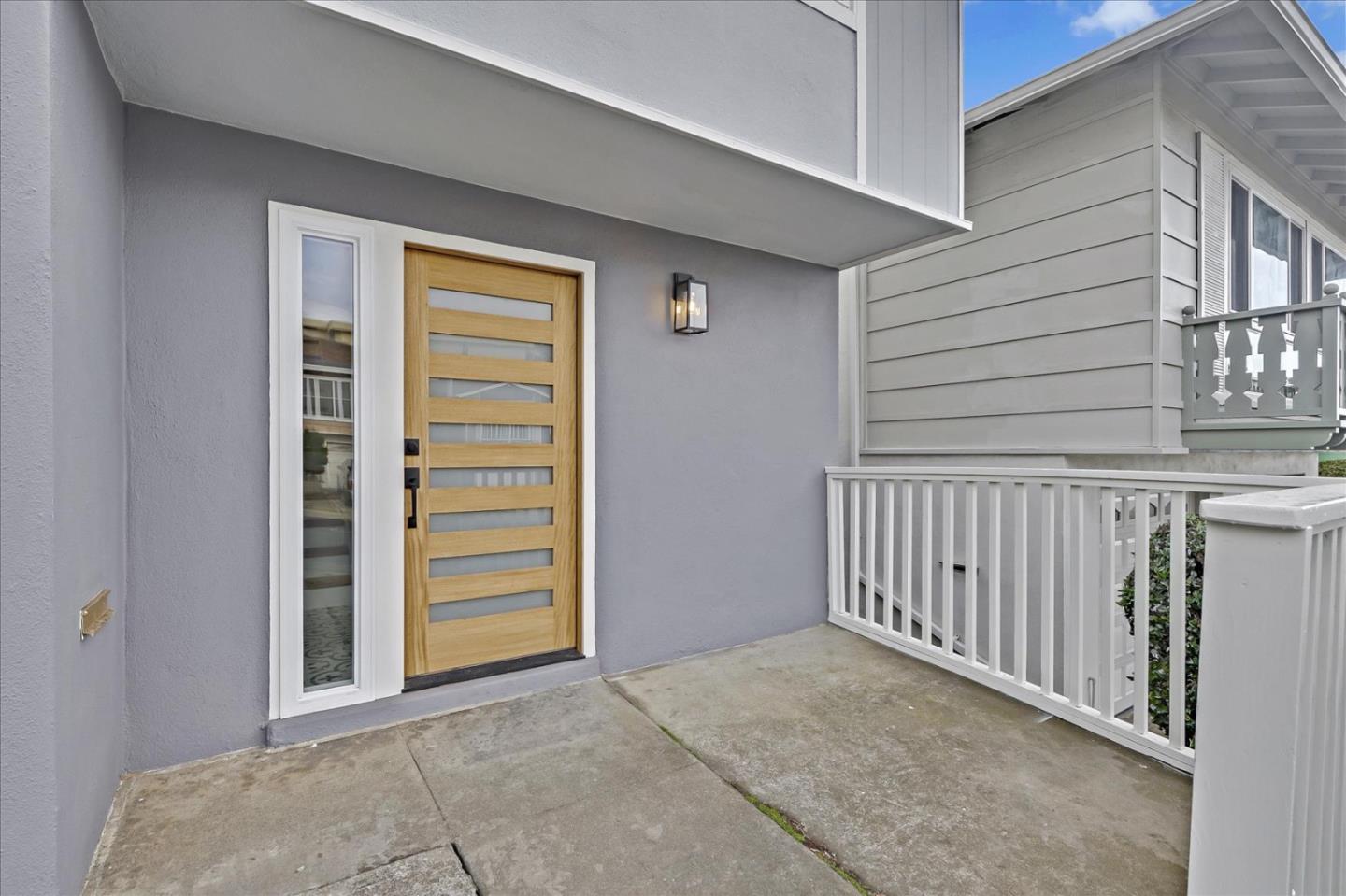 1257 Skyline DR