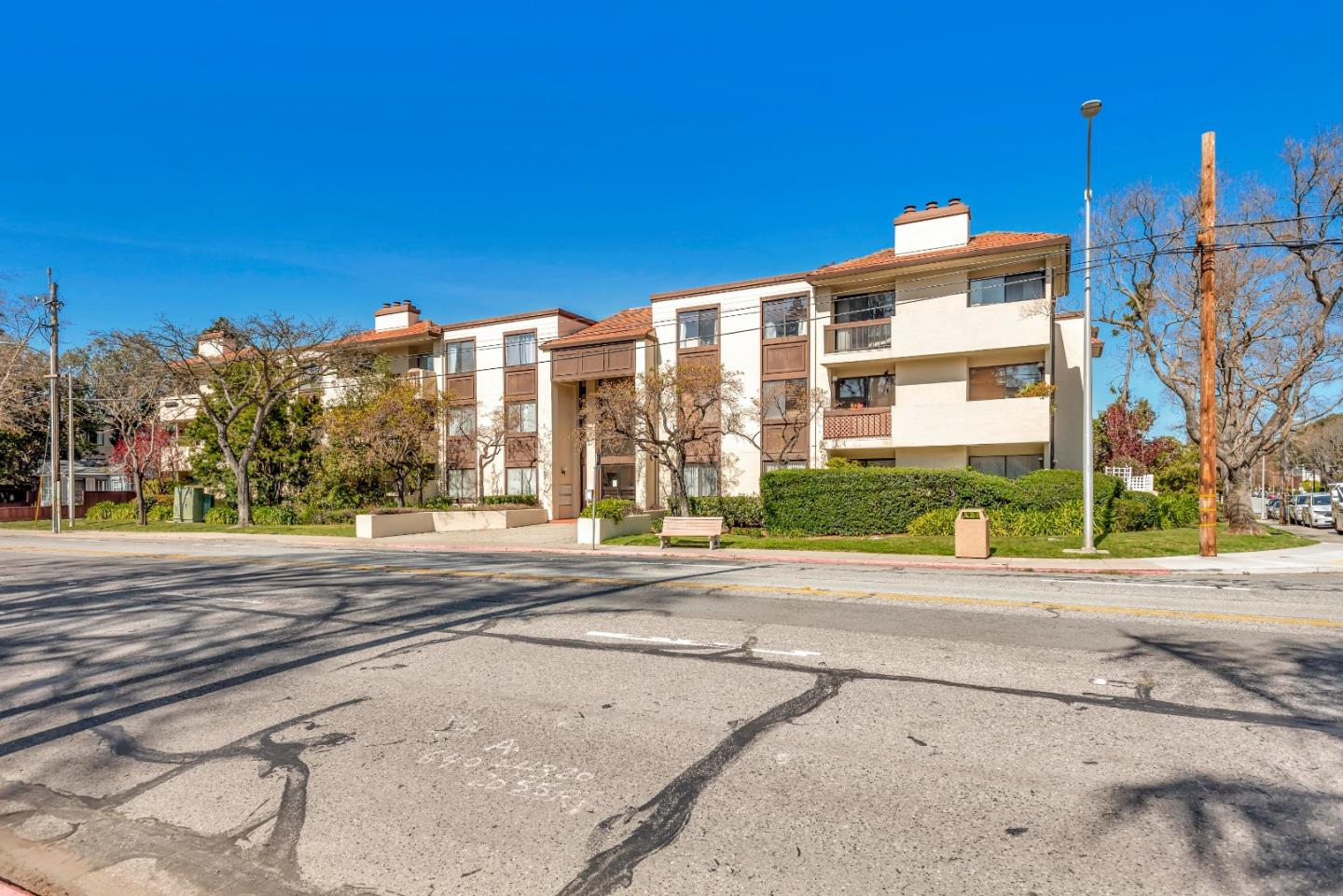 800 N El Camino Real 104