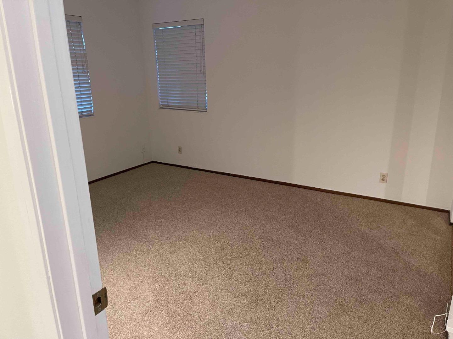 1553 Thornbriar DR