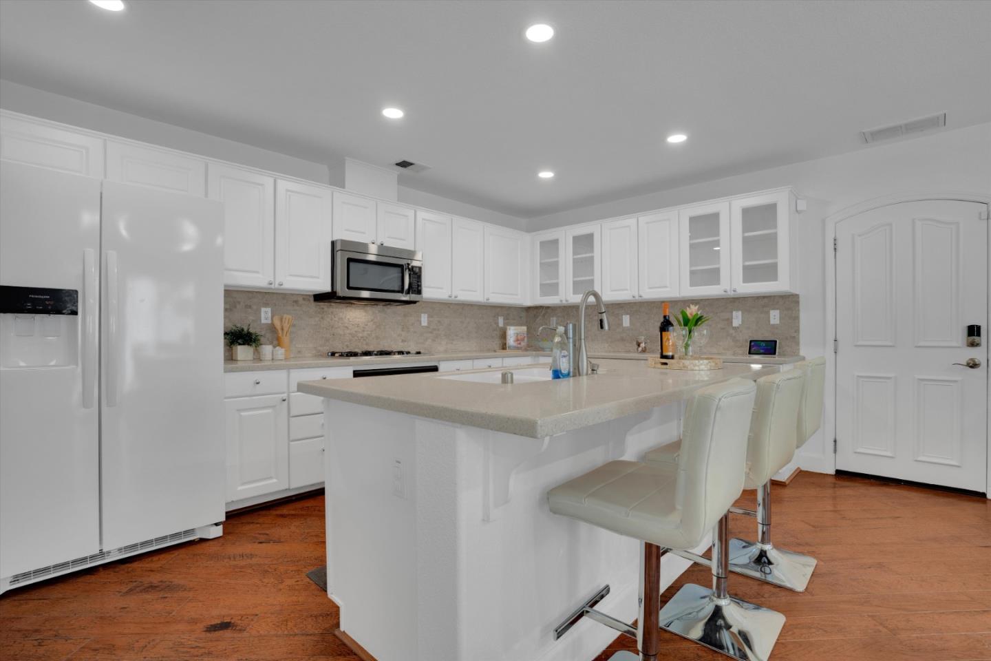 2339 Freed AVE