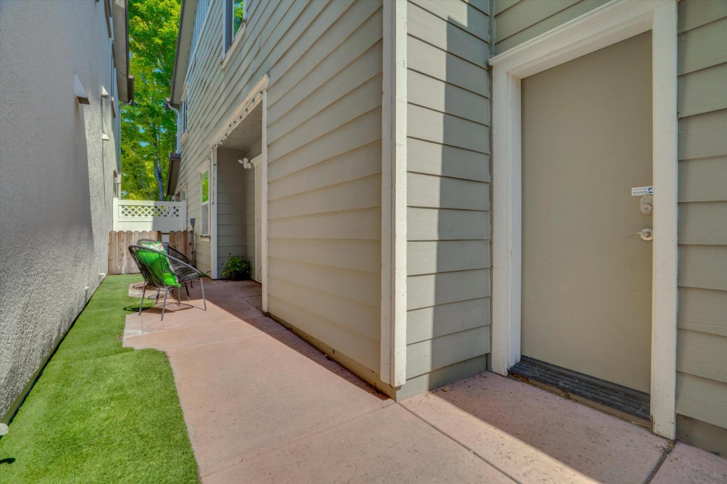 2339 Freed AVE