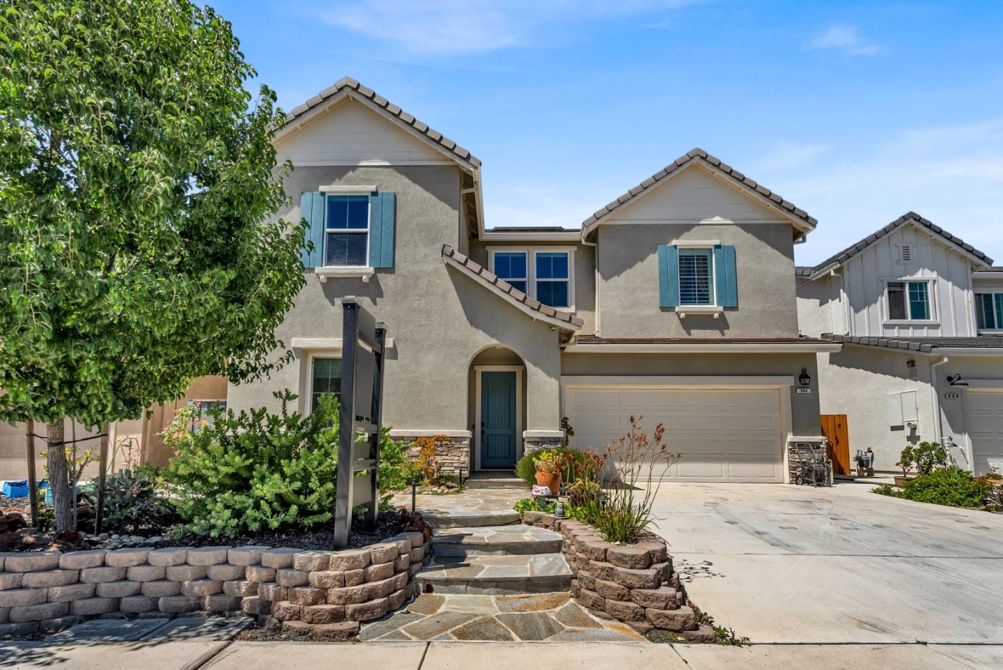 904 Winddrift WAY