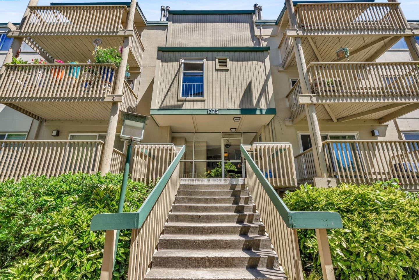 375 Mandarin DR 111