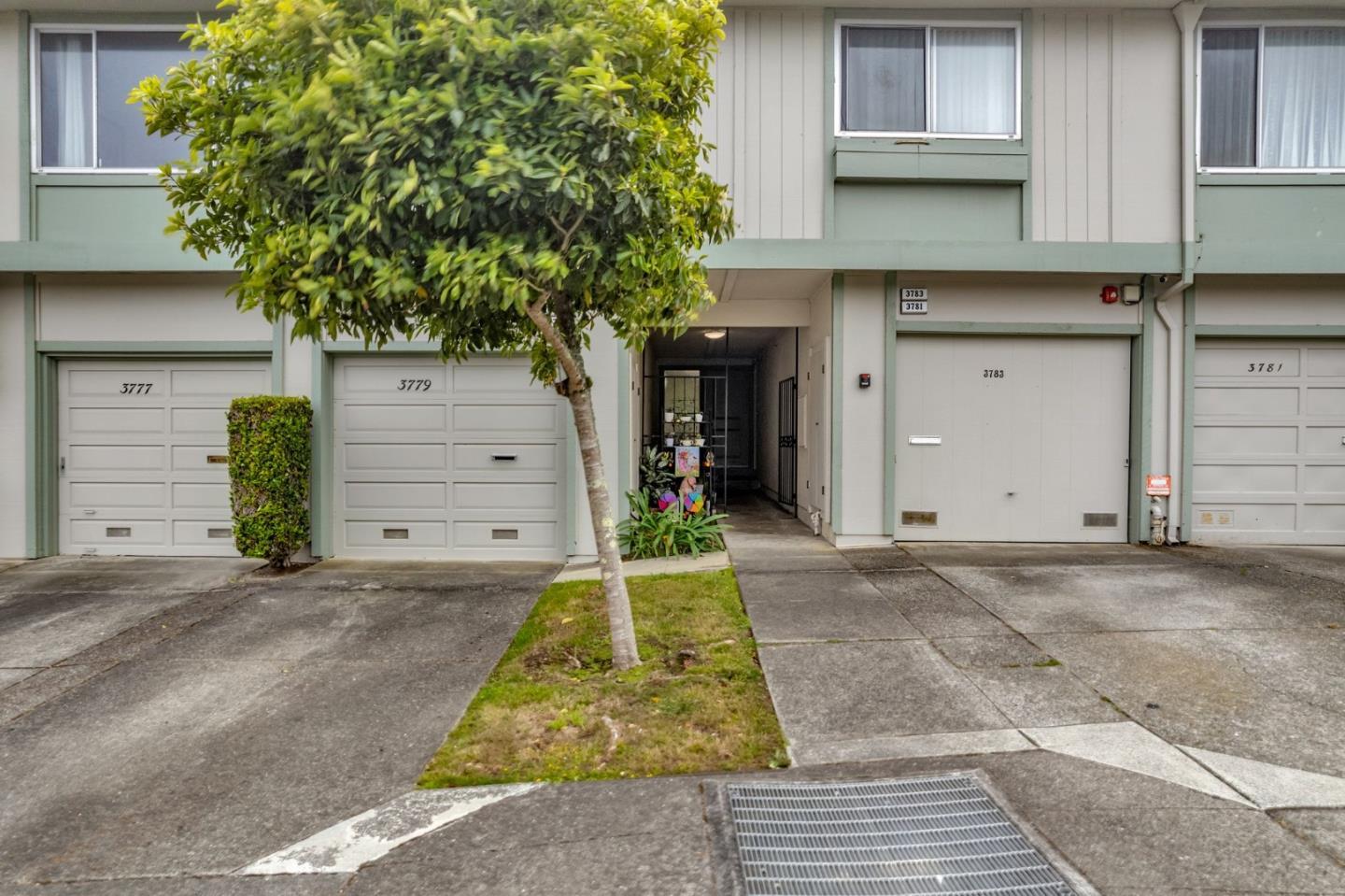 3777 Fairfax WAY