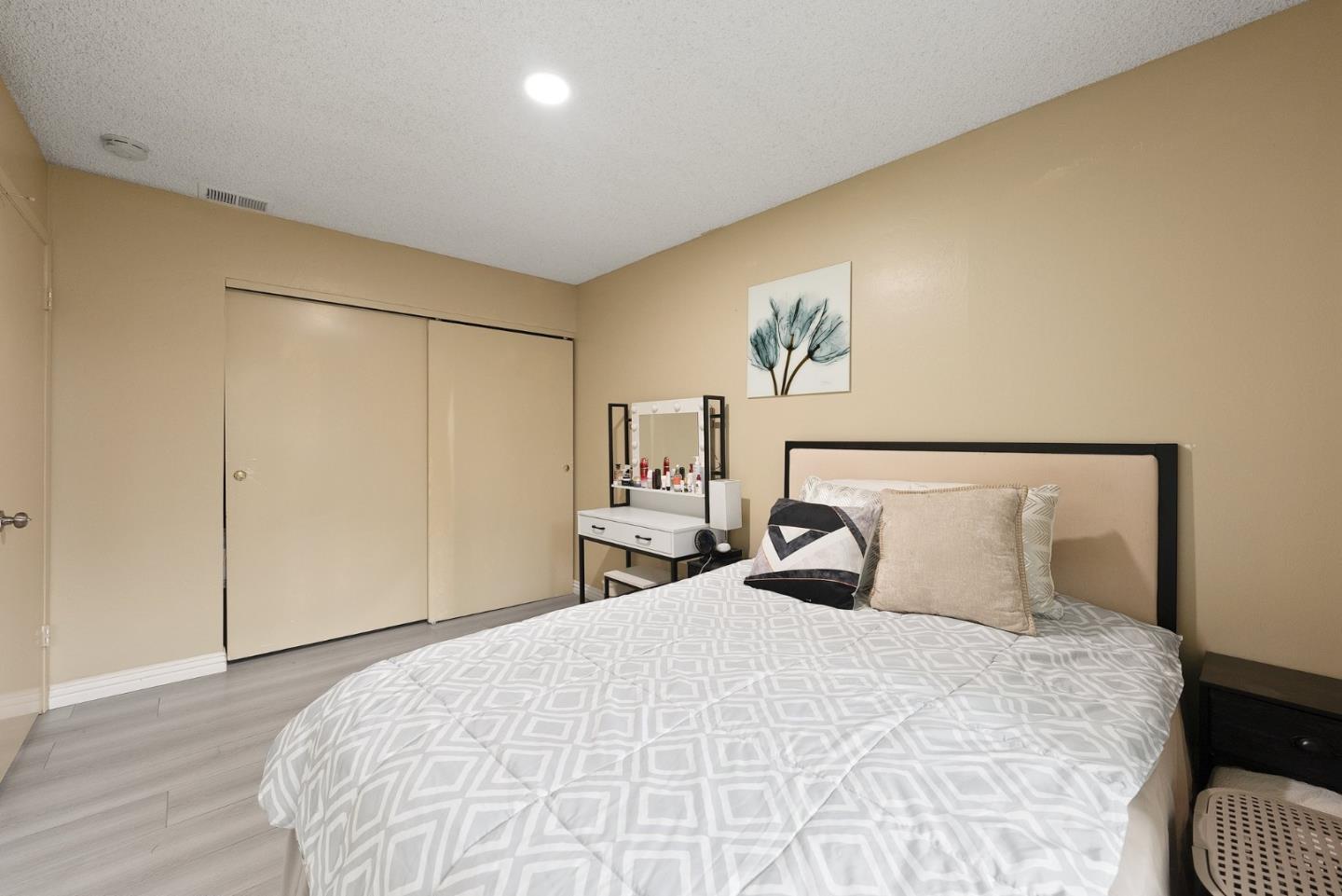 2142 Cerro Terbi CT