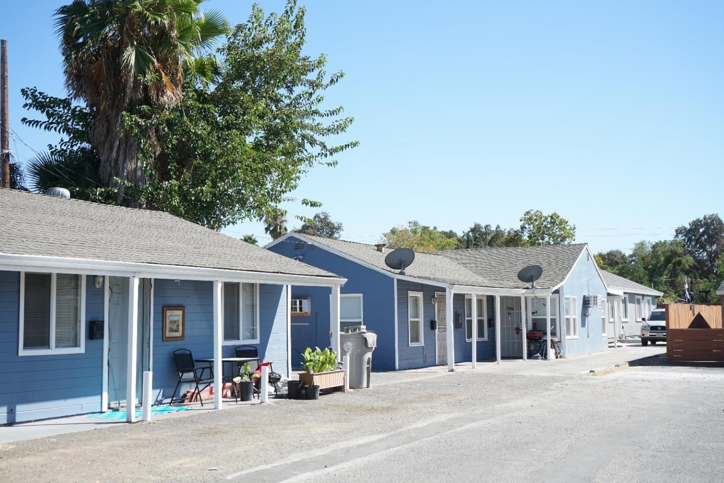 1204 South AVE