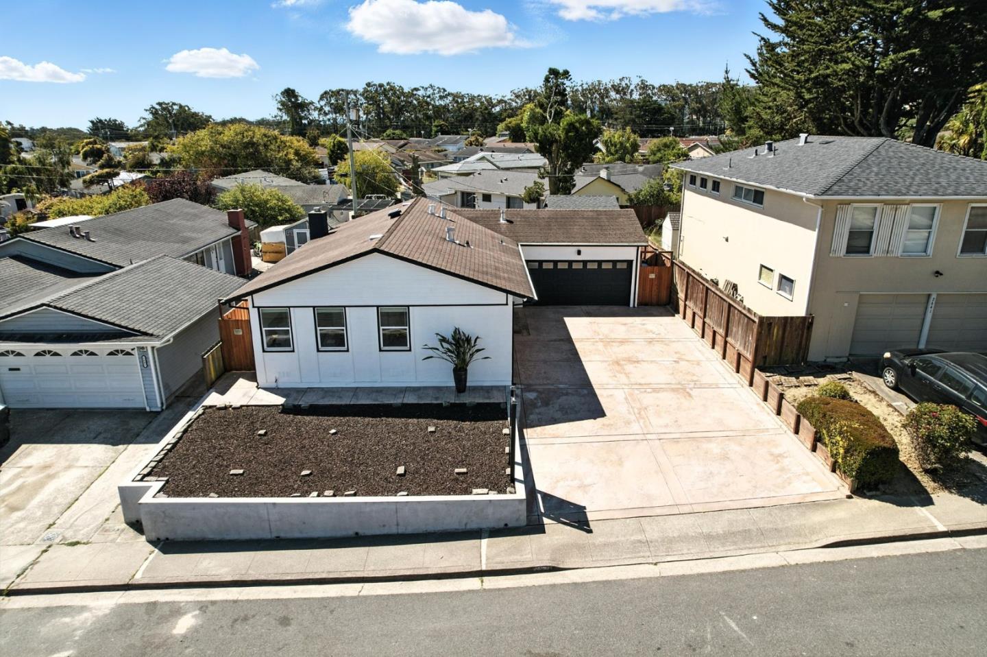 2621 Heather Lane