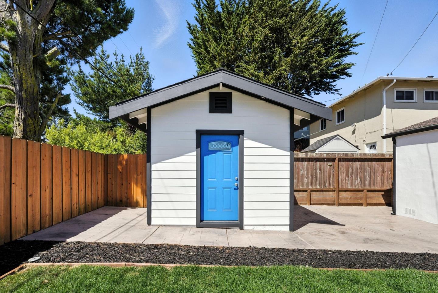 2621 Heather Lane