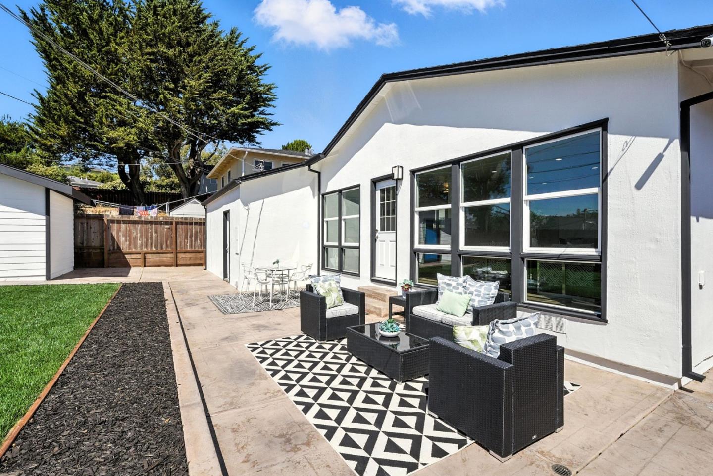 2621 Heather Lane
