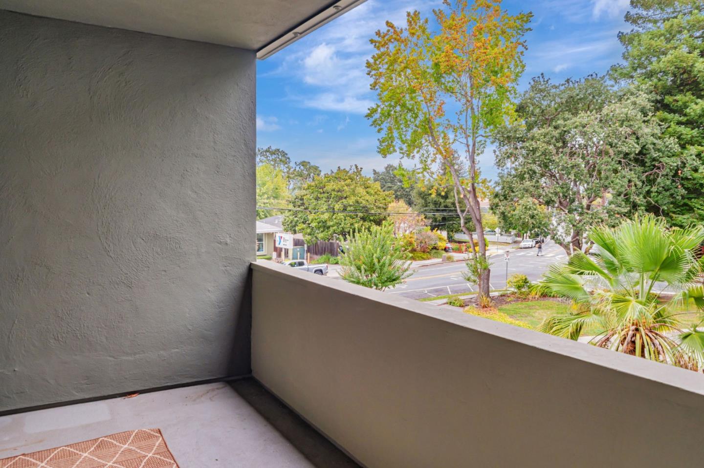 1458 Hudson Street 202