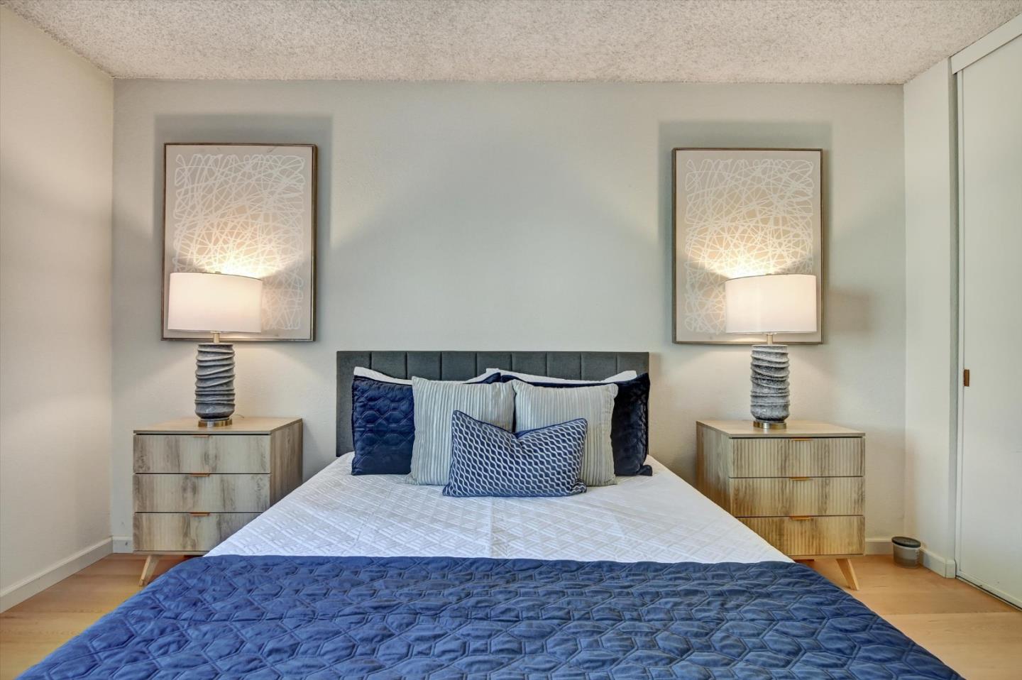 373 Half Moon Lane 306