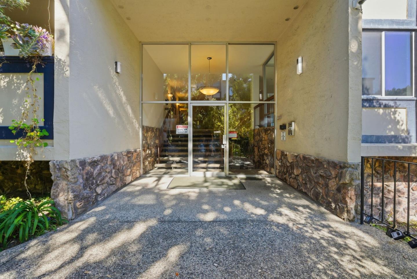 955 Shorepoint Court 200
