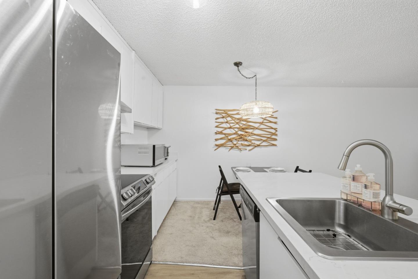 955 Shorepoint Court 200