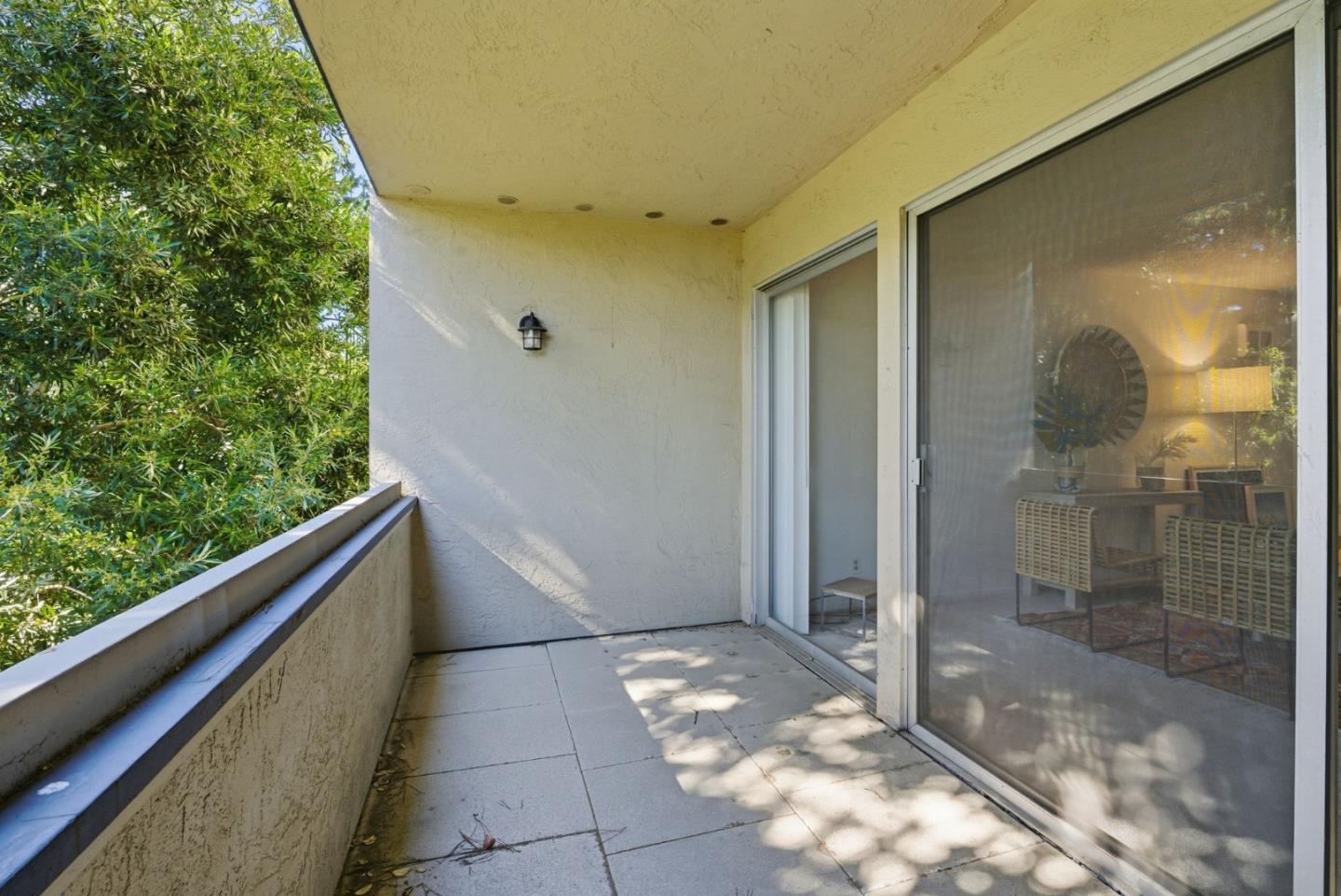 955 Shorepoint Court 200