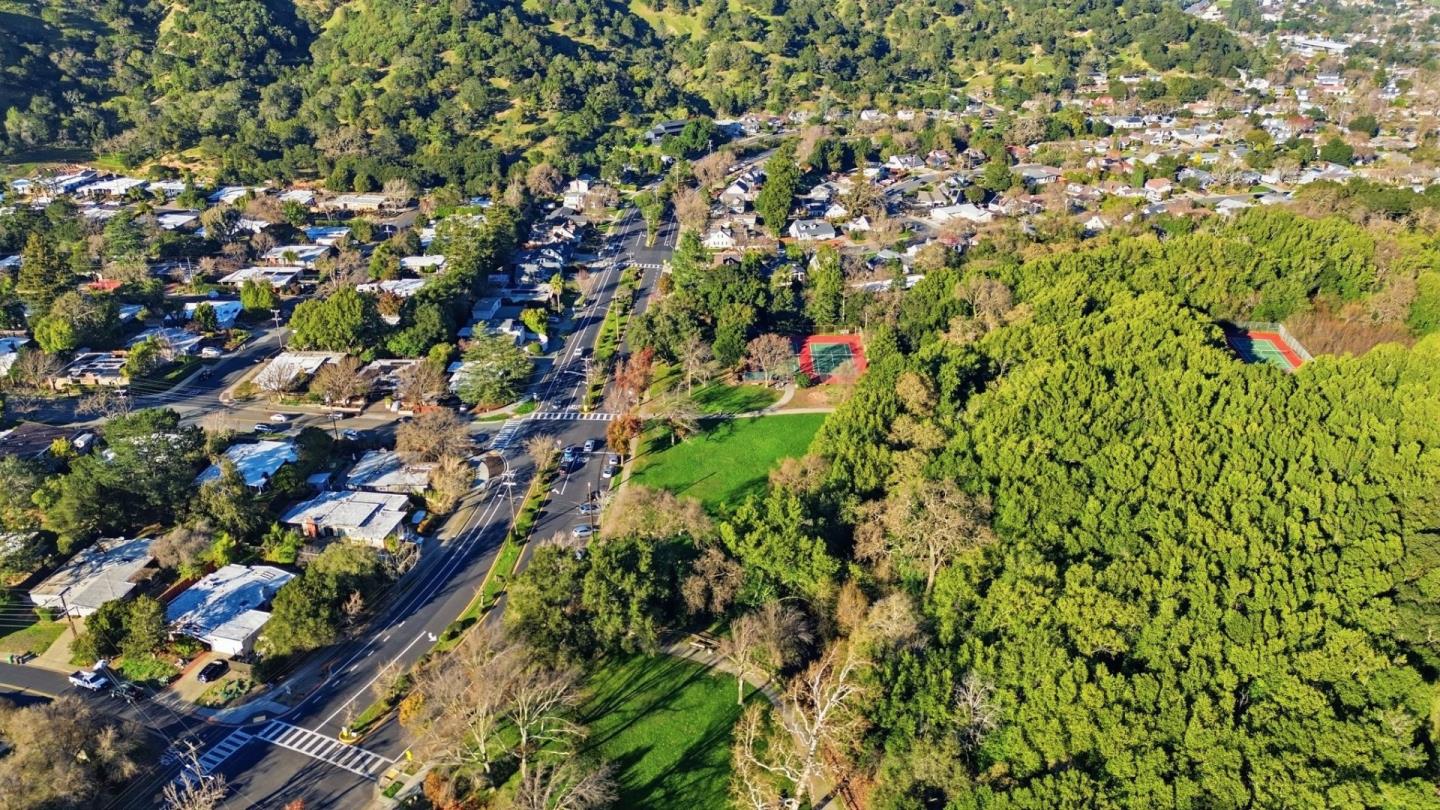 2212 Juniperberry Drive