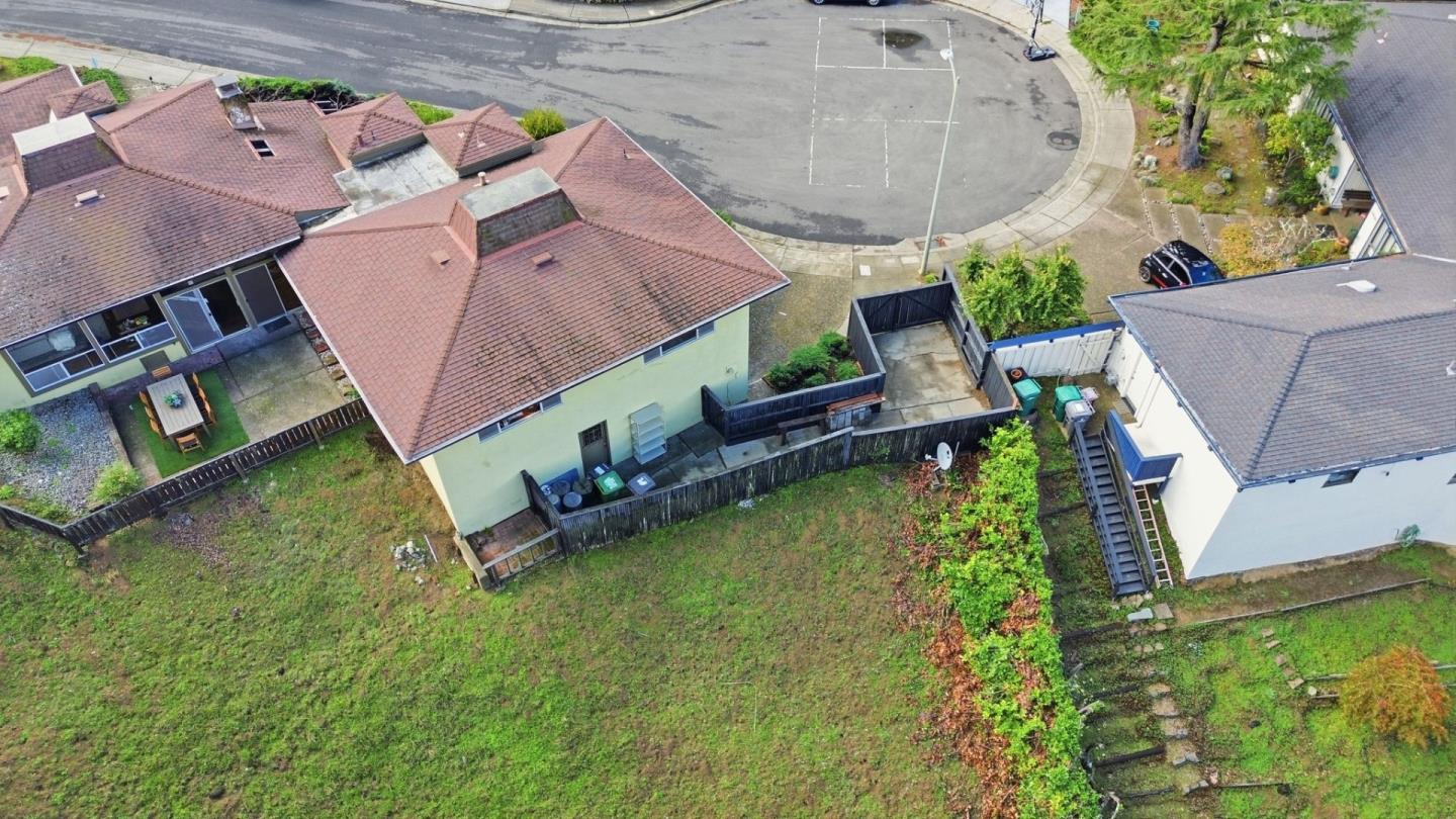 5870 Balmoral Drive