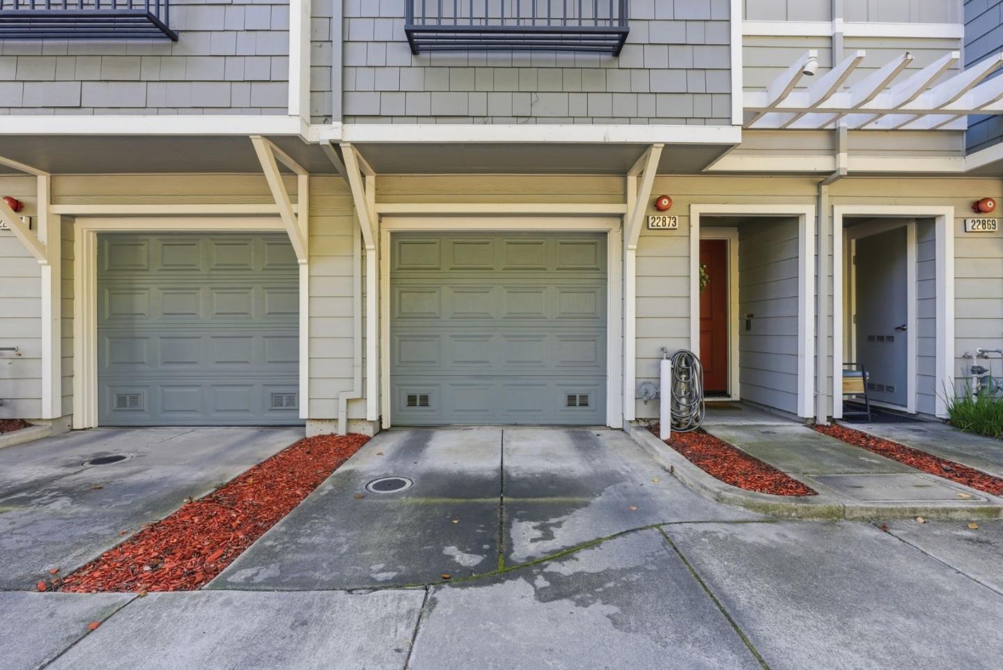 22873 Kingsford Way