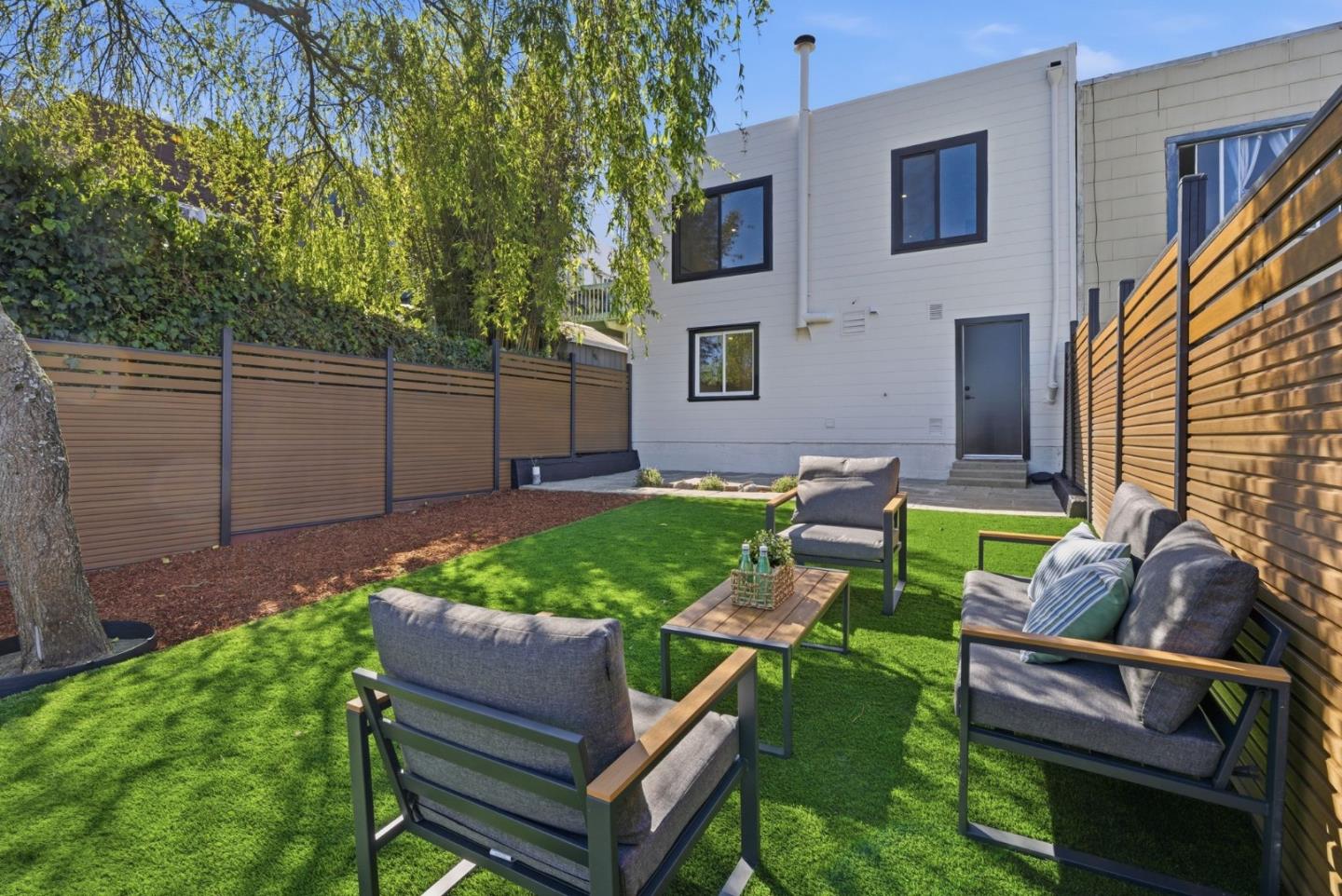 14 Jules Avenue