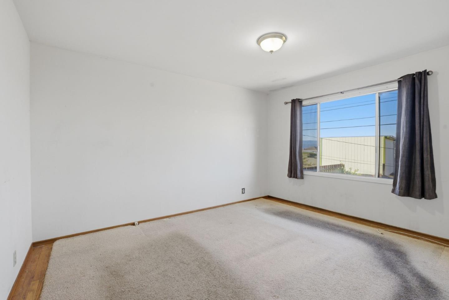 1709 Hillside Boulevard