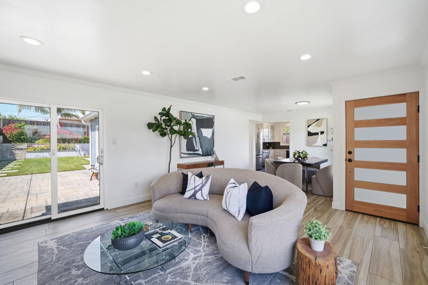 54 Calvert Avenue