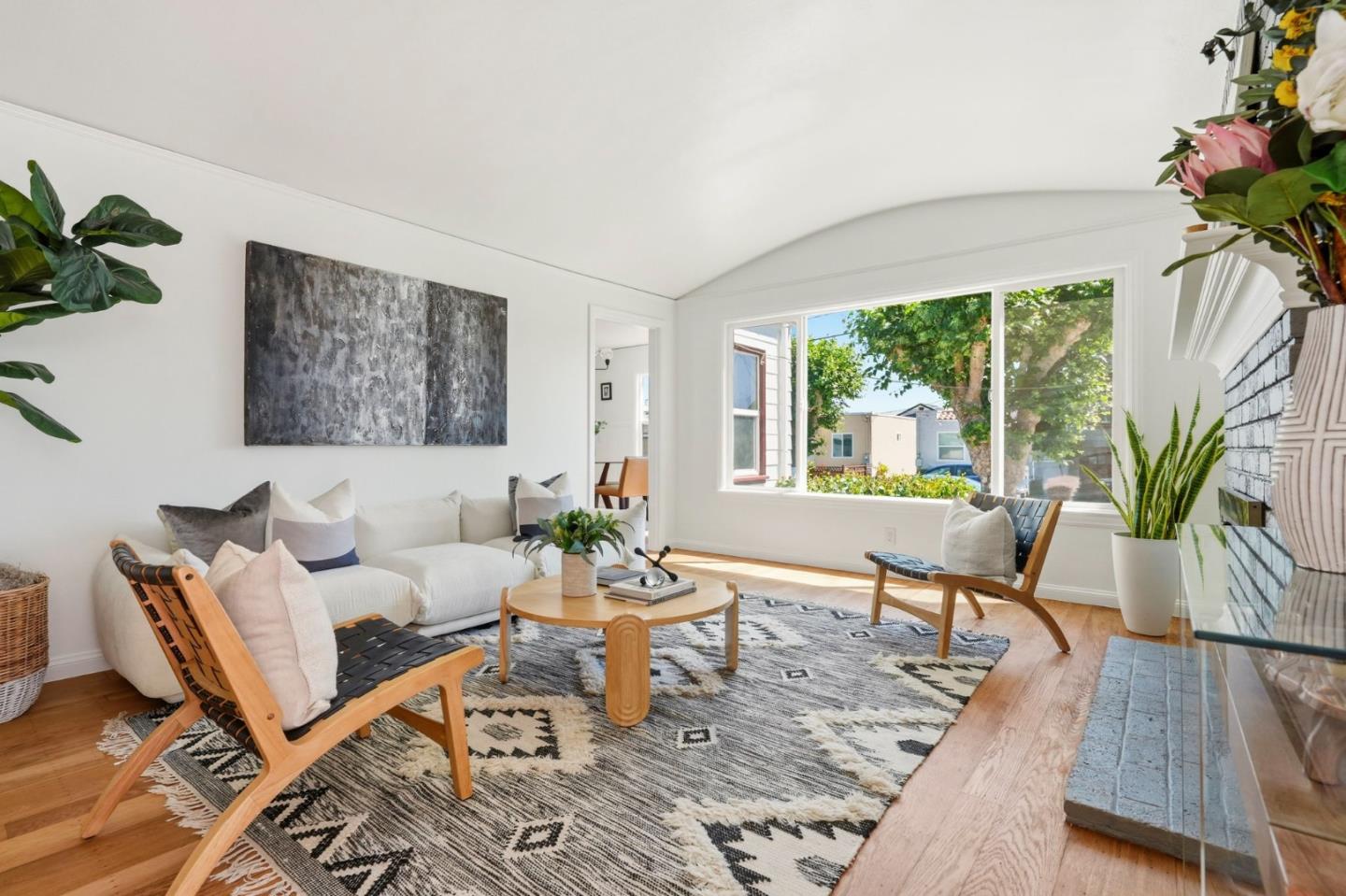 527 Poplar AVE