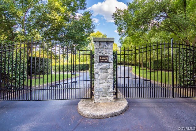 933 Kinloch Point Ct