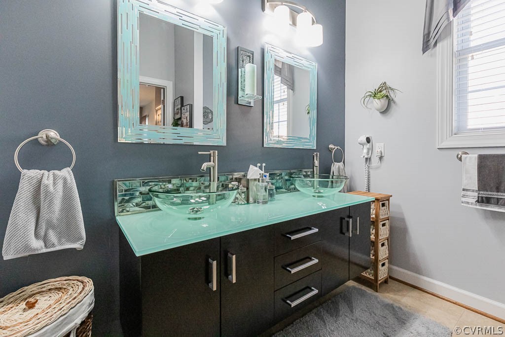 3488 Rock Creek Villa Dr