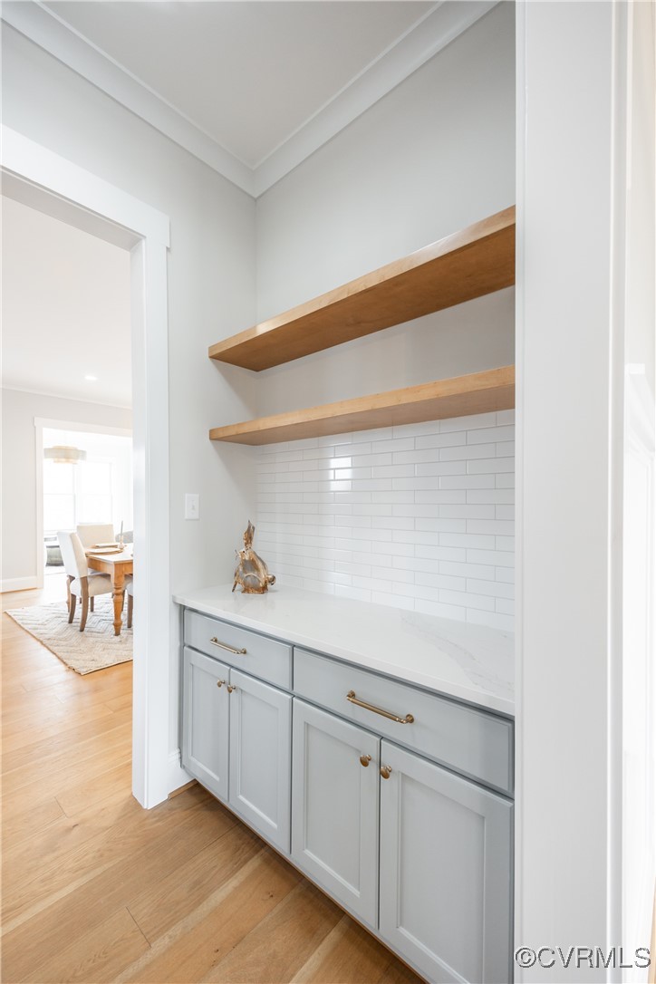 17706 Blue Island Pl