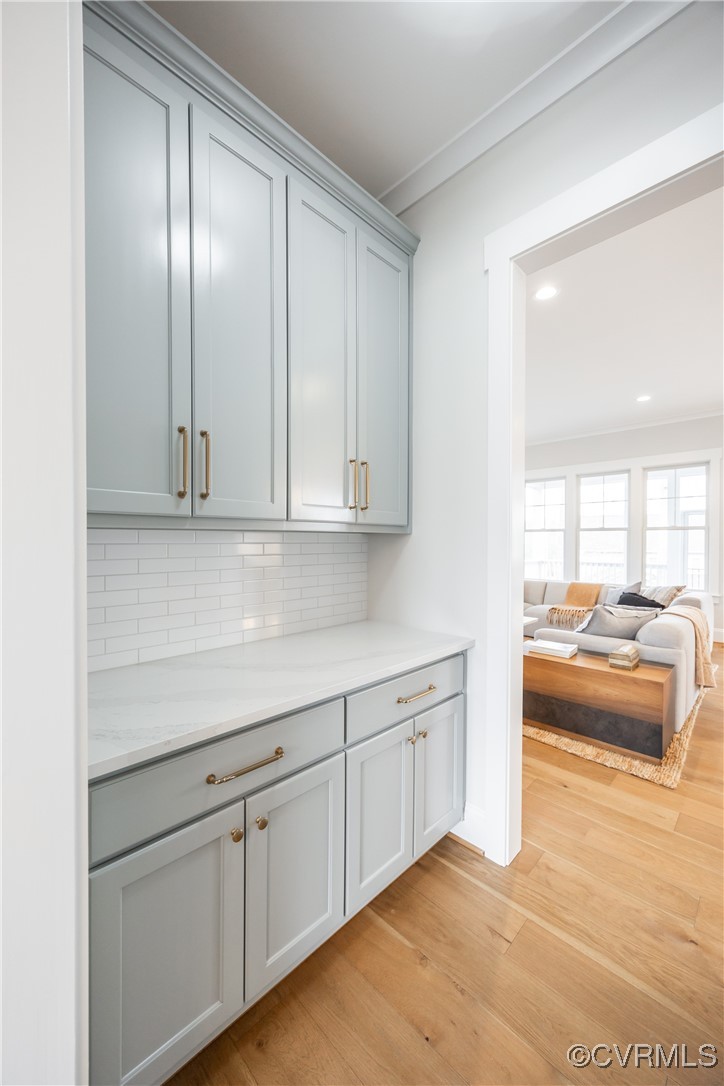 17706 Blue Island Pl