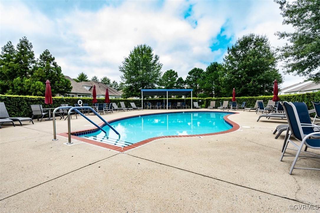7467 Meadow Haven Cir