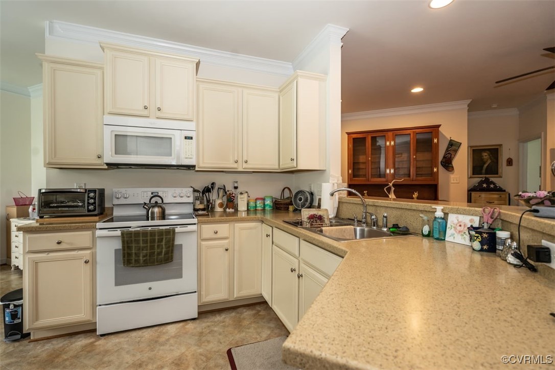 7467 Meadow Haven Cir