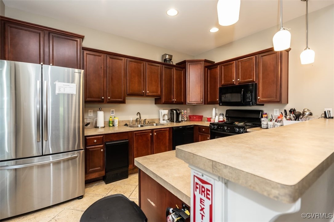 7467 Meadow Haven Cir