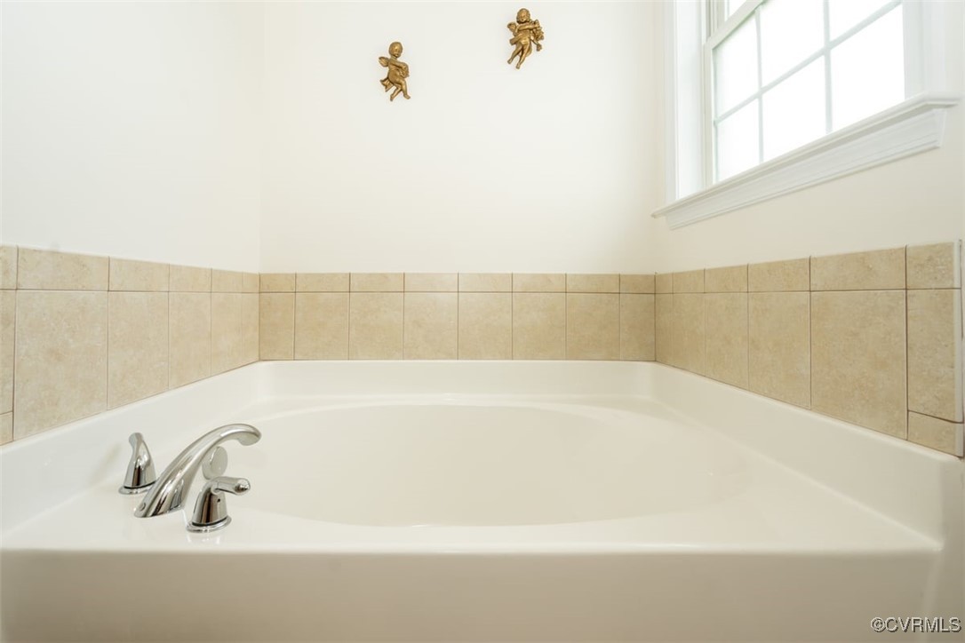 7467 Meadow Haven Cir