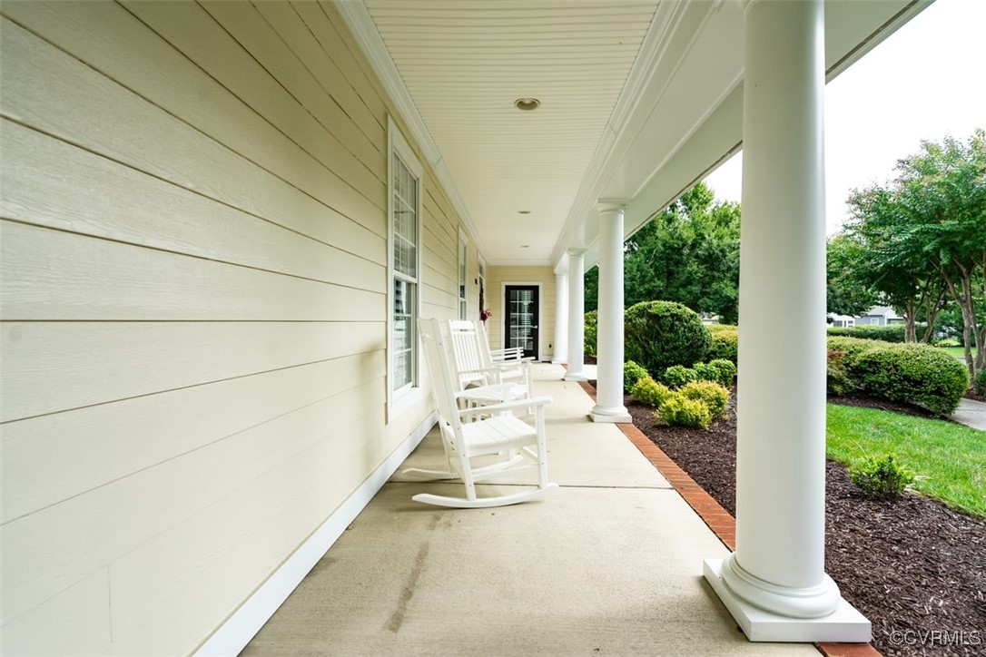 7467 Meadow Haven Cir