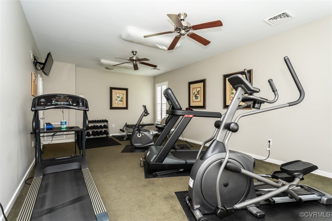 7467 Meadow Haven Cir
