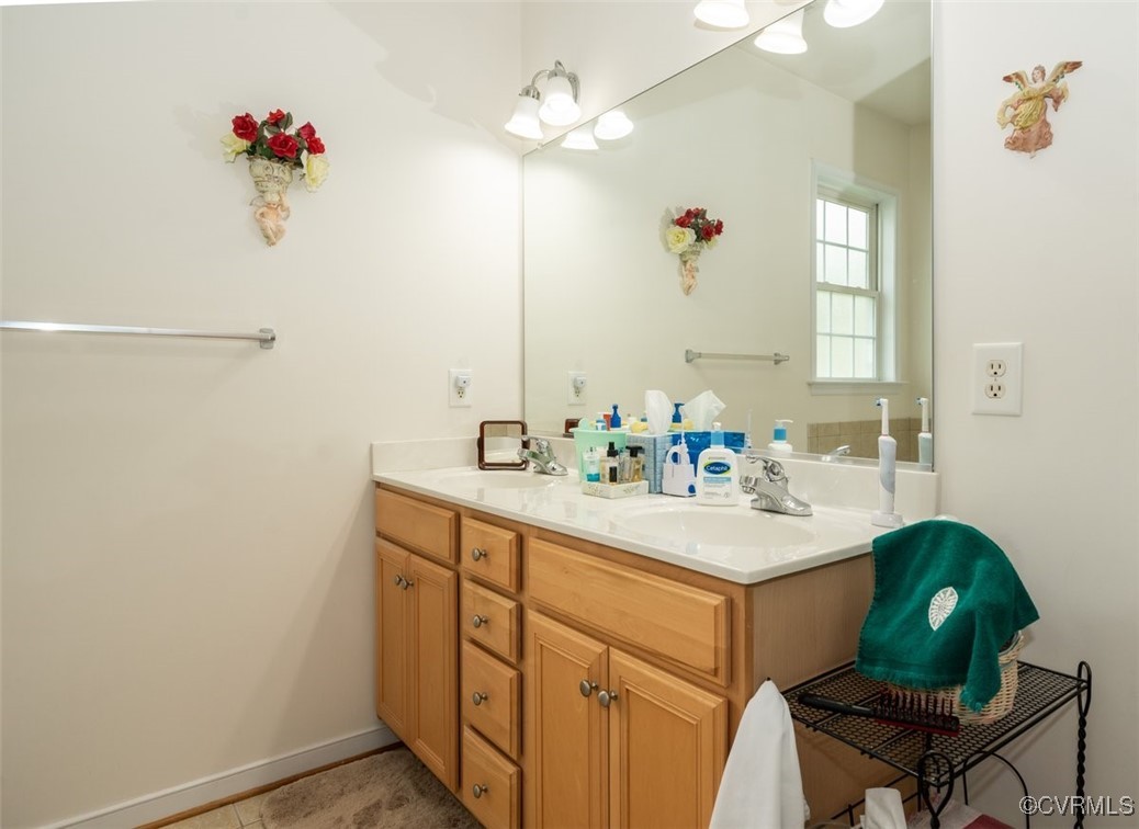 7467 Meadow Haven Cir