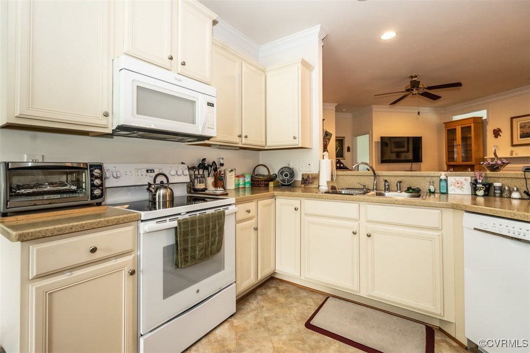 7467 Meadow Haven Cir