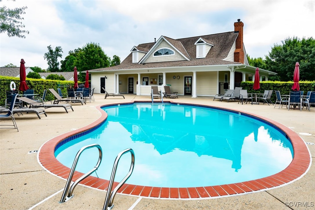 7467 Meadow Haven Cir