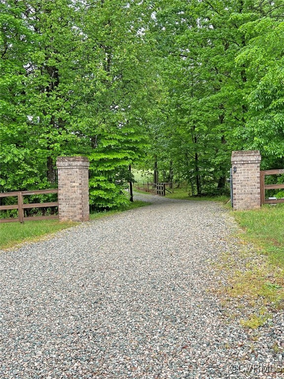 132 Forest View Rd