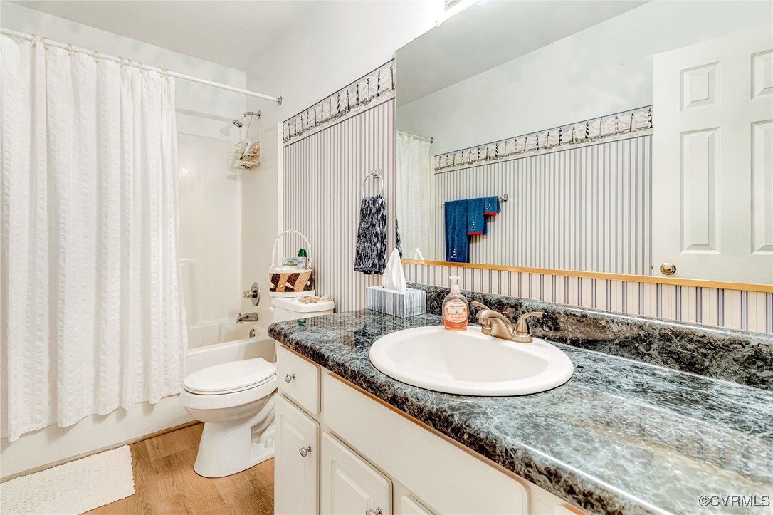 8107 Candleberry Dr