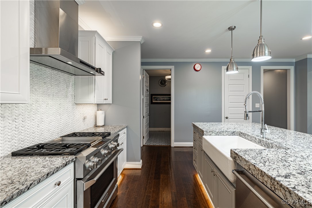 2449 Gold Leaf Cir