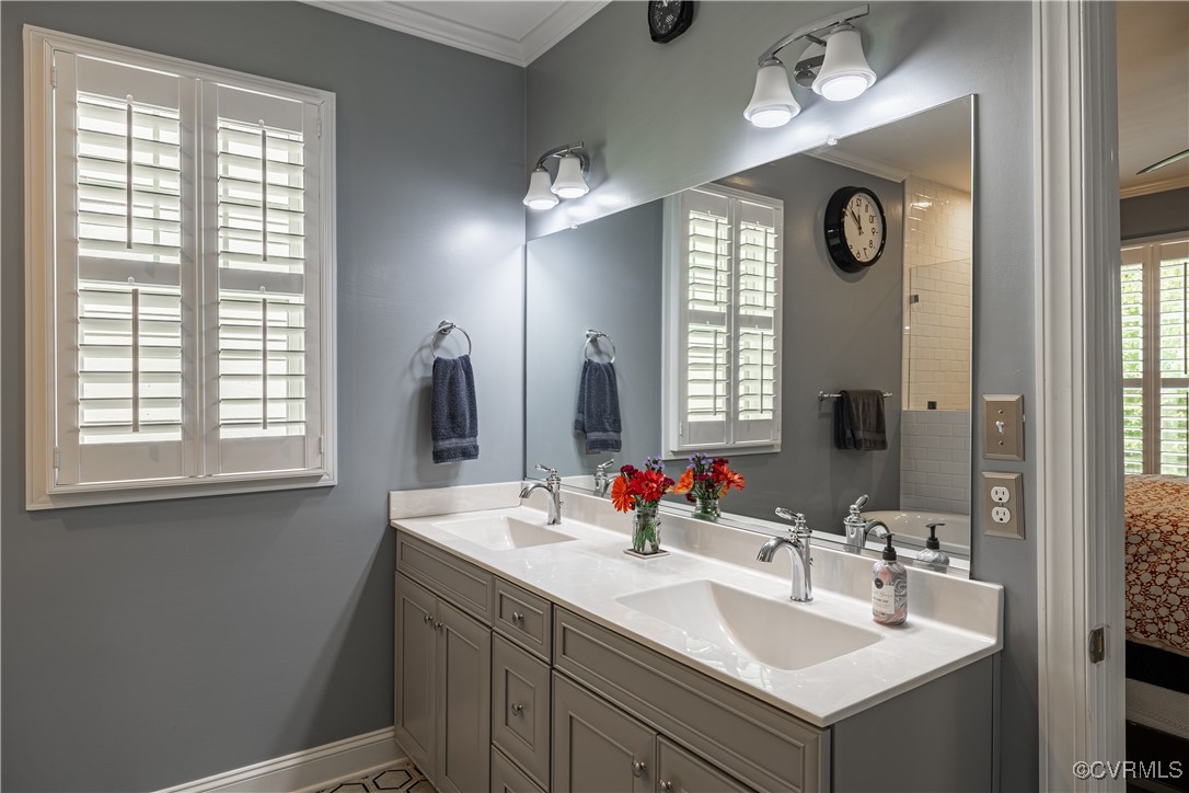 2449 Gold Leaf Cir