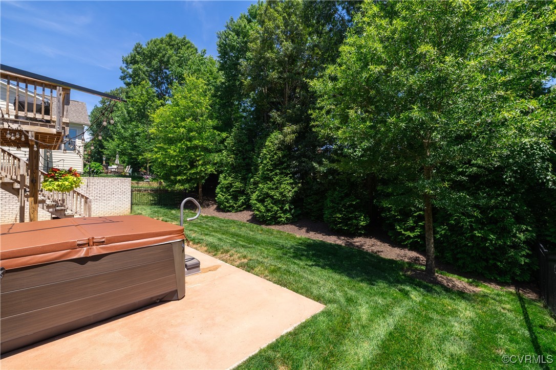 2449 Gold Leaf Cir
