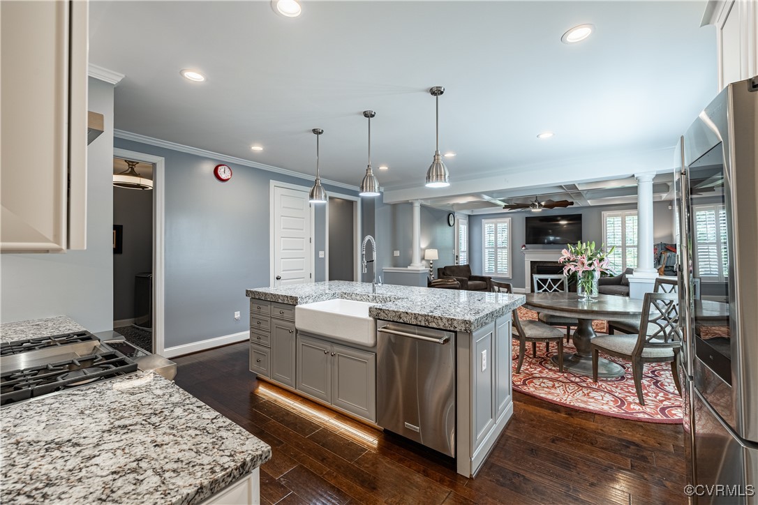2449 Gold Leaf Cir