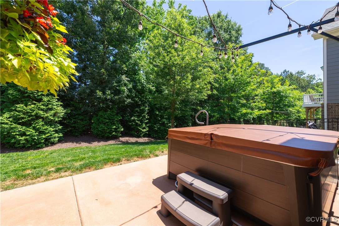 2449 Gold Leaf Cir