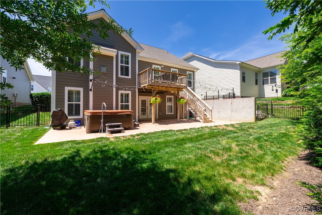 2449 Gold Leaf Cir